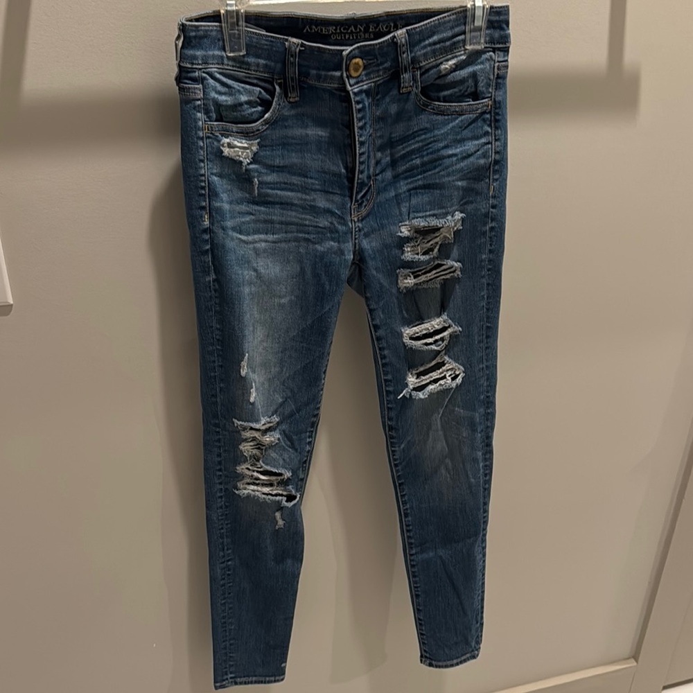 American Eagle Outfitters Women's Distressed Blue Jeans